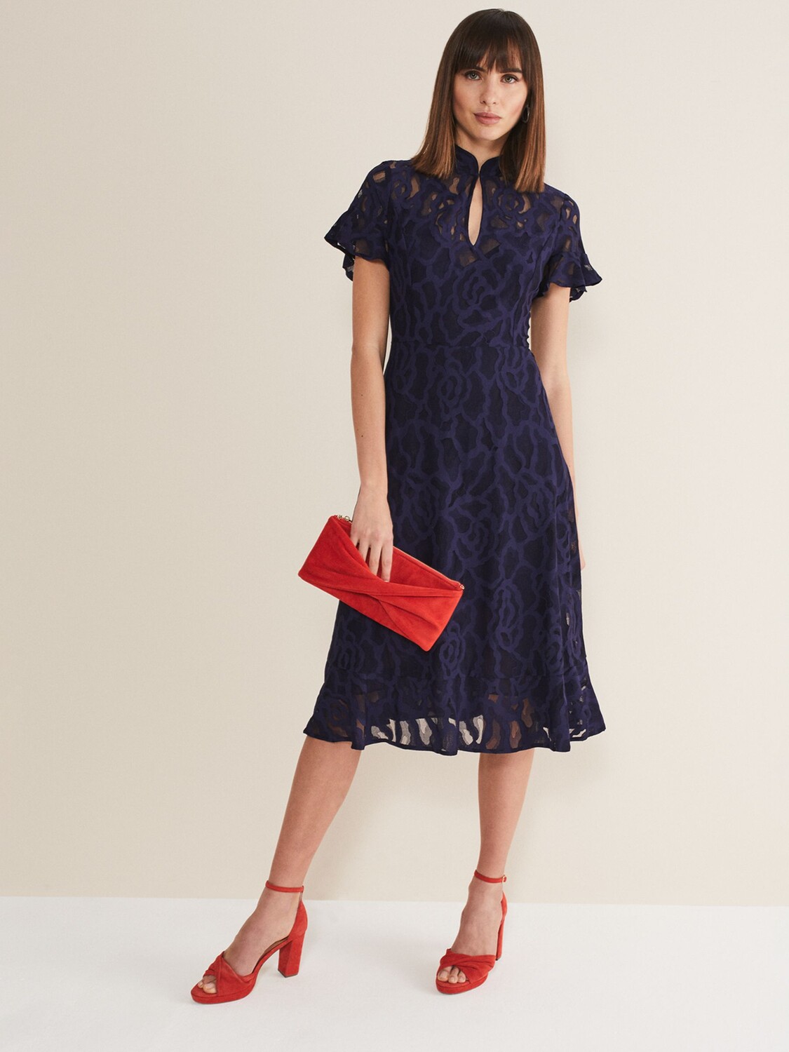 

Кружевное платье Phase Eight Lulu, темно-синий