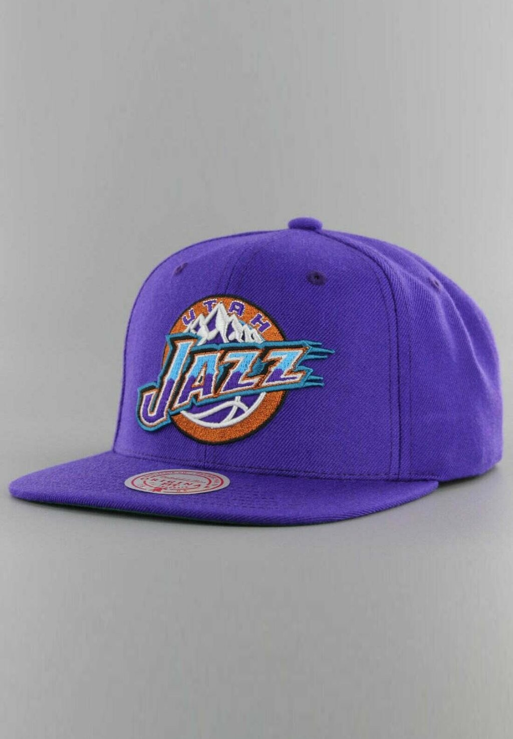 

Кепка Mitchell & Ness, фиолетовый