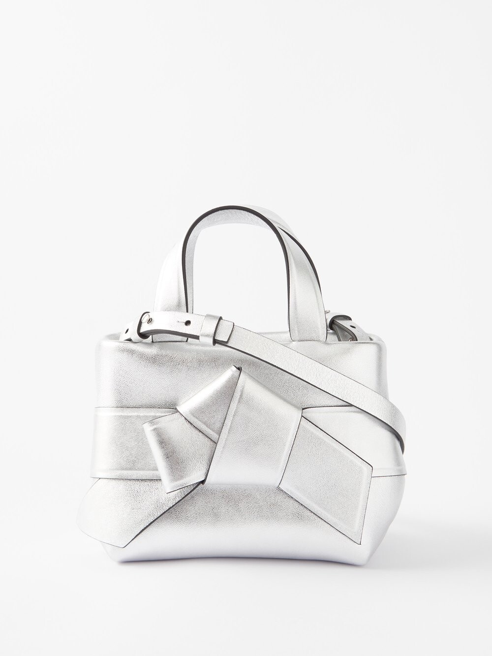 

Сумка через плечо musubi из микро-металлизированной кожи Acne Studios, серебряный
