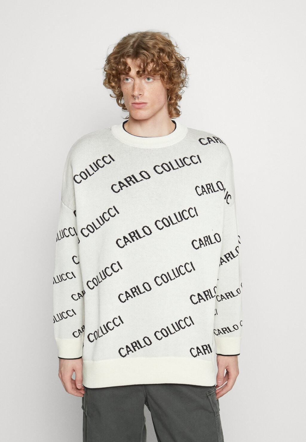

Свитер Carlo Colucci