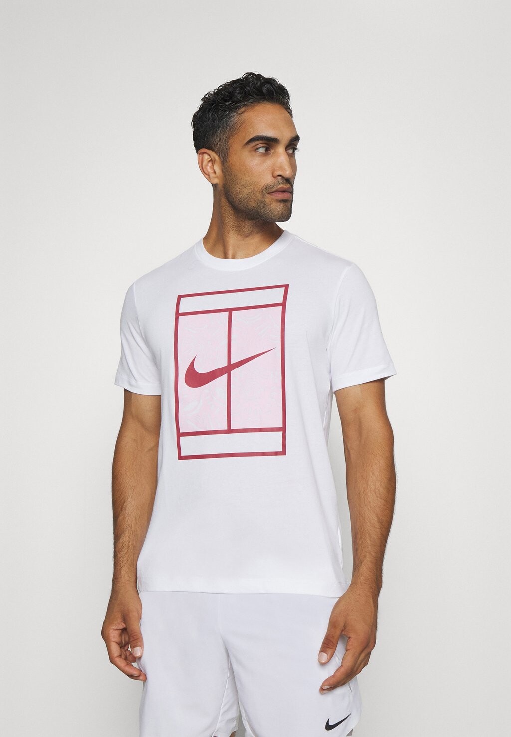 

Спортивная футболка TEE COURT Nike, белый/кедр