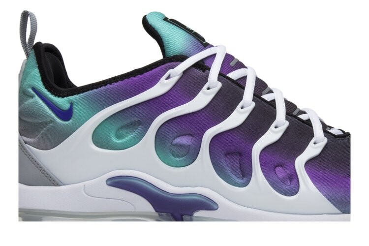 Air vapormax plus white fierce purple hotsell