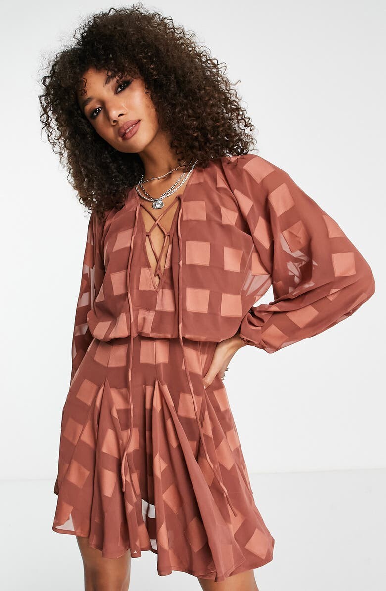 

Мини-платье Godet в клетку с длинными рукавами ASOS DESIGN, коричневый