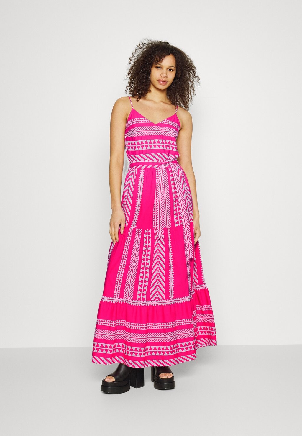 

Летнее платье Vero Moda