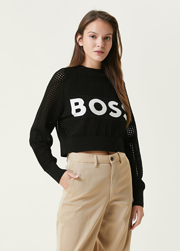 

Черный трикотаж с перфорированным логотипом Boss
