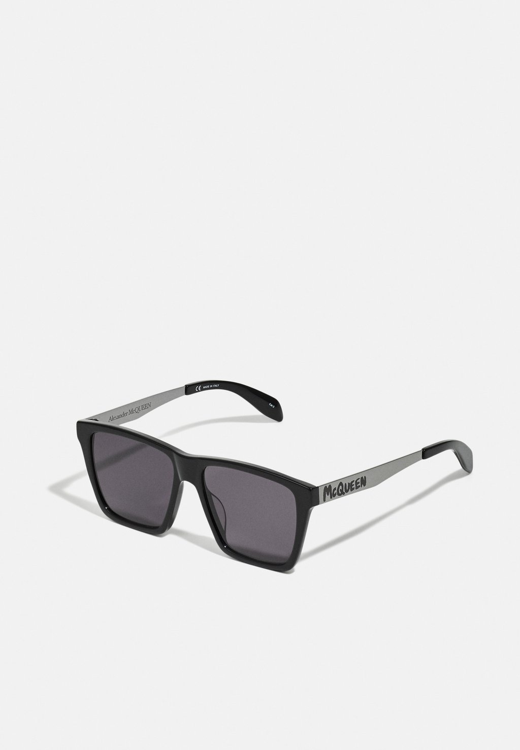 Солнцезащитные очки Alexander McQueen, черный/рутений/серый alexander mcqueen am 0337s 001 60 рутений металл