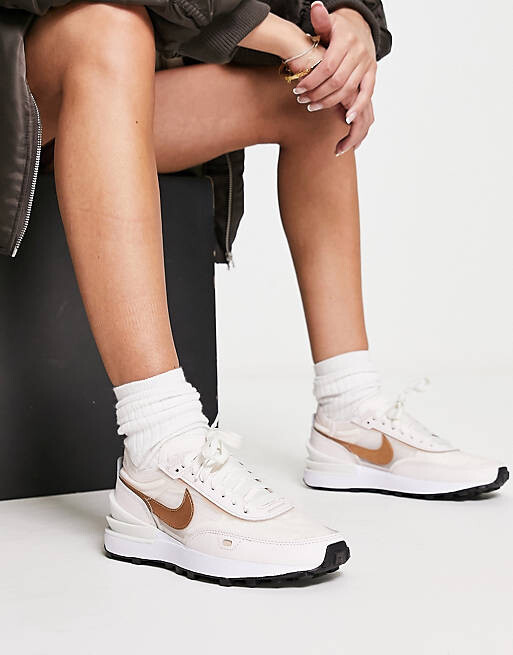 

Розовые кроссовки Nike Waffle One Mesh, Розовый