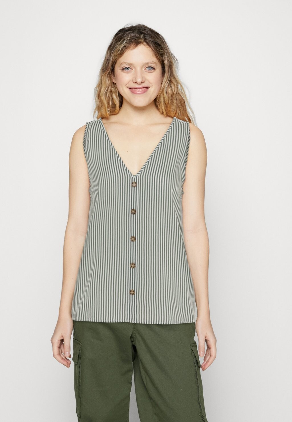 

Топ Vero Moda