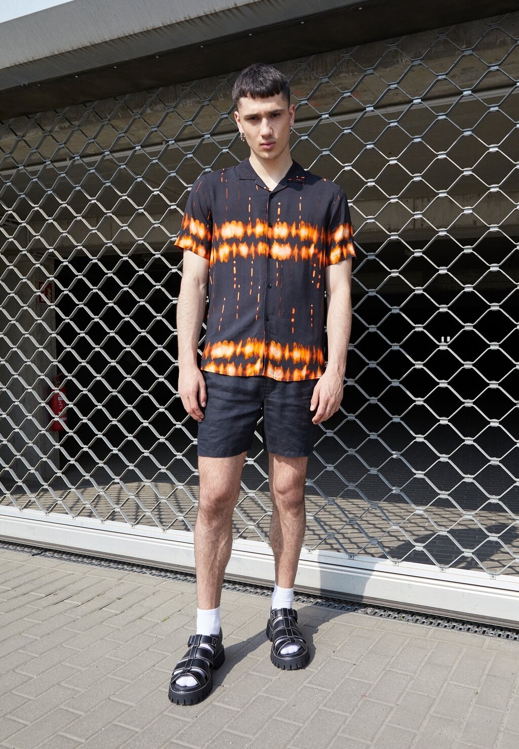 

Шорты OLSEN REGULAR Weekday, цвет black