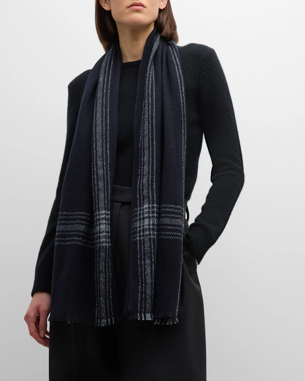 

Мужской кашемировый льняной шарф в клетку Tedori Loro Piana, цвет Blue Navy