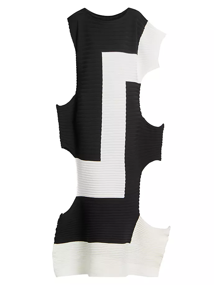 

Платье макси с прямолинейным графическим вырезом Issey Miyake, черный