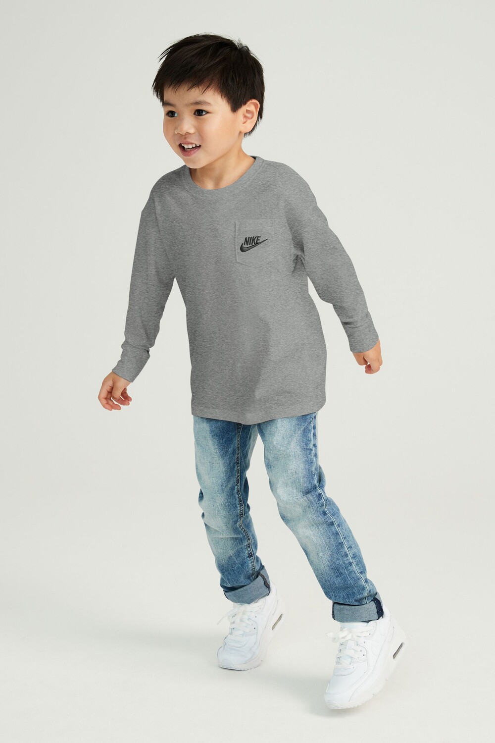 

Футболка Little Kids свободного кроя с длинными рукавами Nike, серый