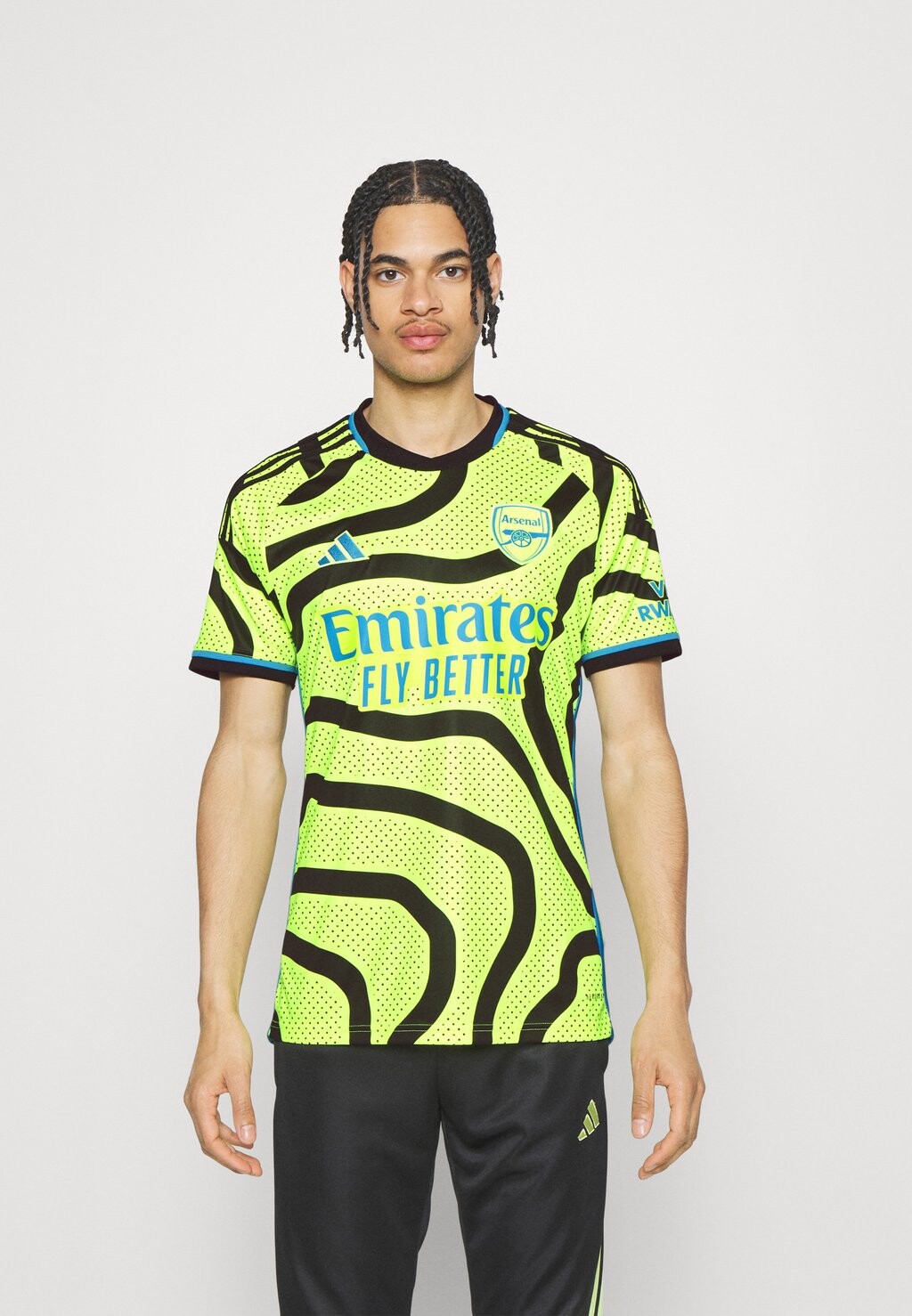 

Спортивная футболка Adidas
