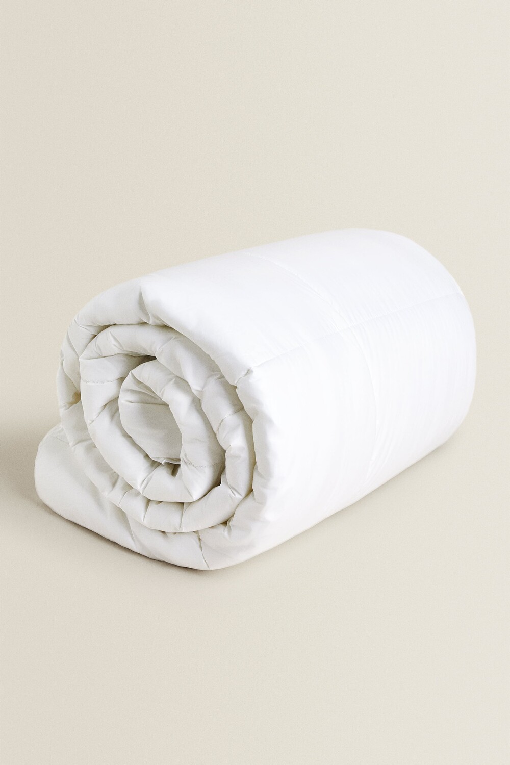 

(300 gsm) наполнитель из микрофибры feather touch Zara, белый