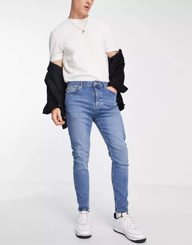 Зауженные эластичные джинсы Topman средней стирки серые эластичные зауженные джинсы topman