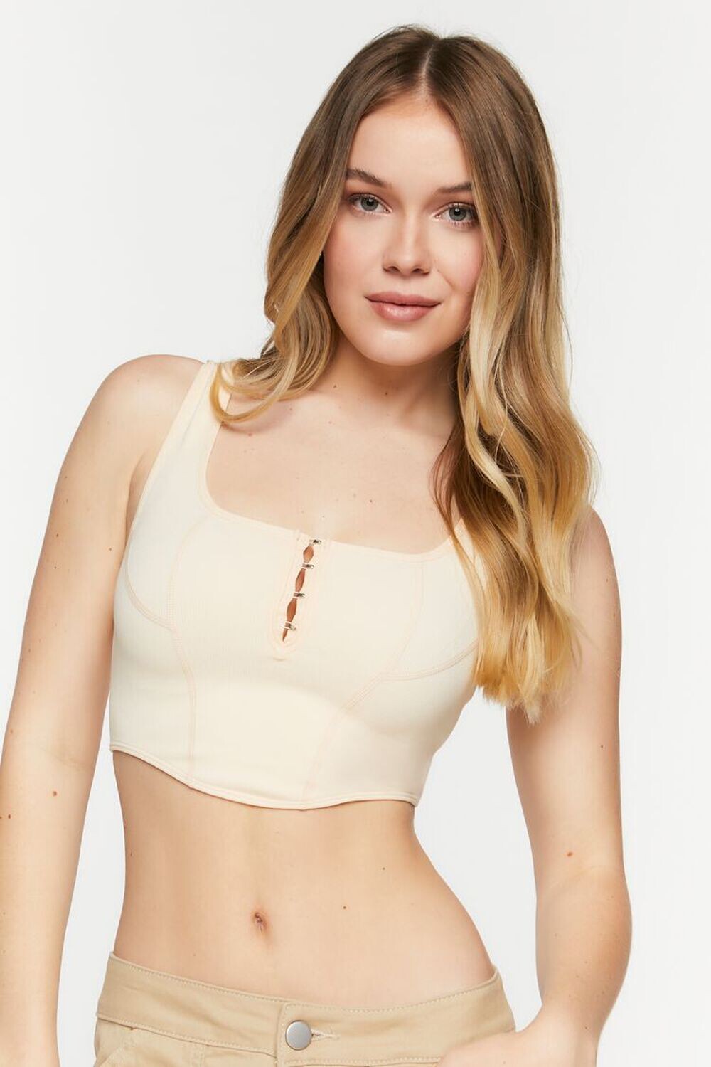 

Бесшовная укороченная майка на крючках и ушках Forever 21