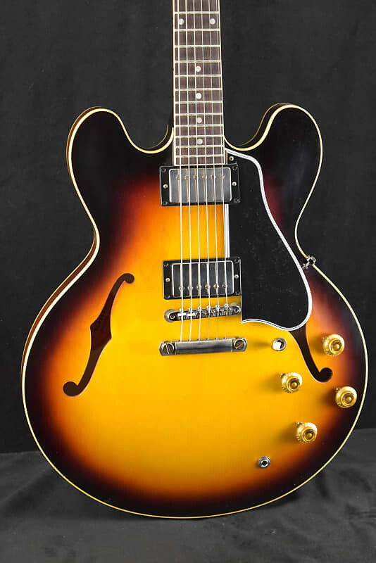 

Электрогитара Gibson Murphy Lab 1959 ES-335 Reissue Vintage Sunburst Ultra Light Aged Fuller's Exclusive