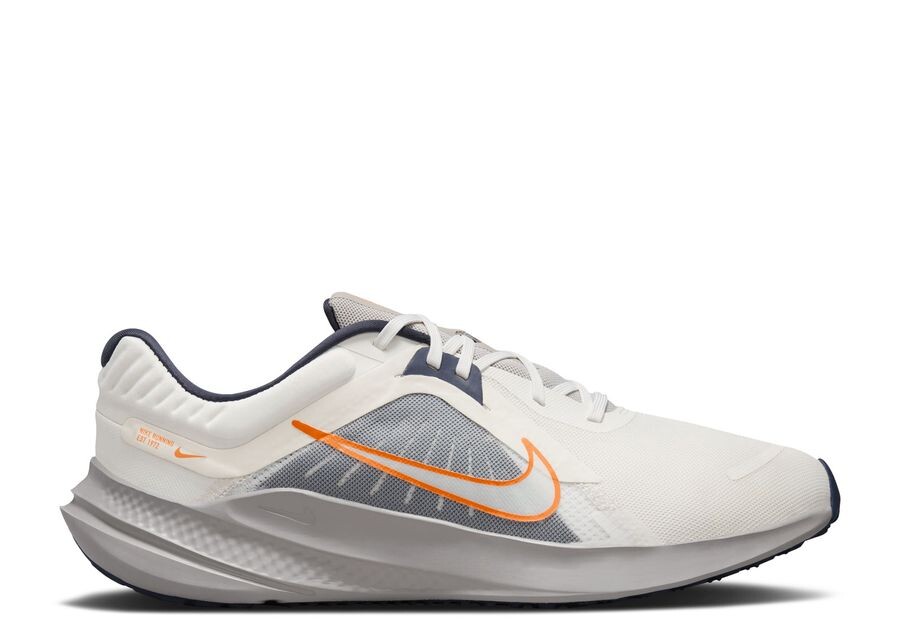 

Кроссовки Nike Quest 5 'Sail Total Orange', кремовый