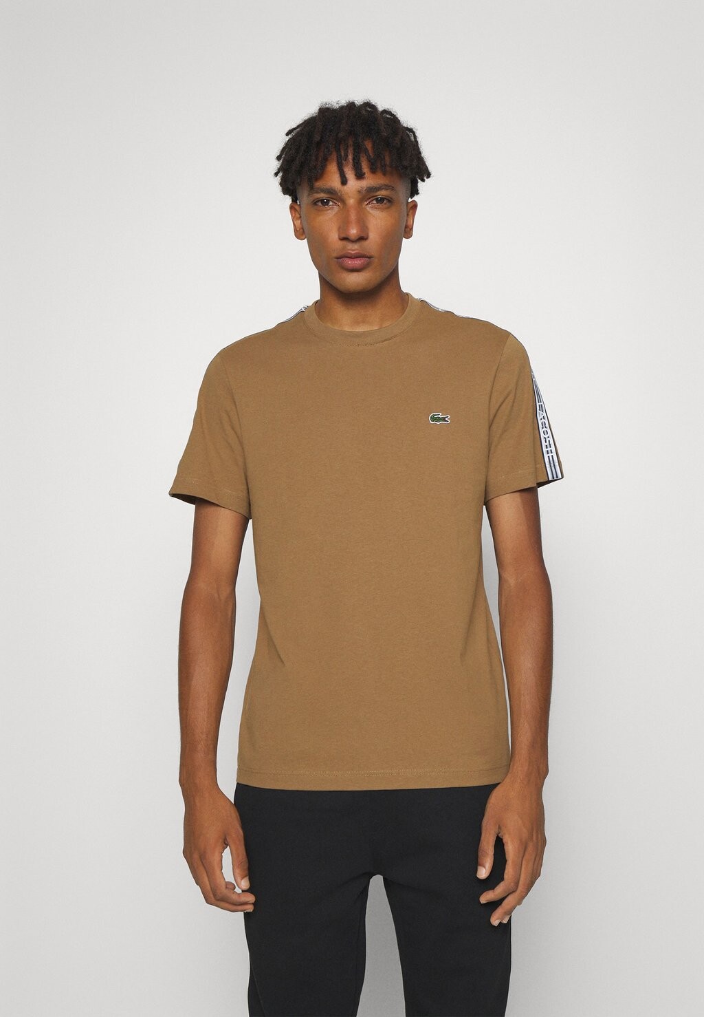 

Футболка с принтом Lacoste, коричневая, Коричневый