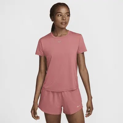 

Футболка Nike One Classic, цвет Canyon Pink/Black
