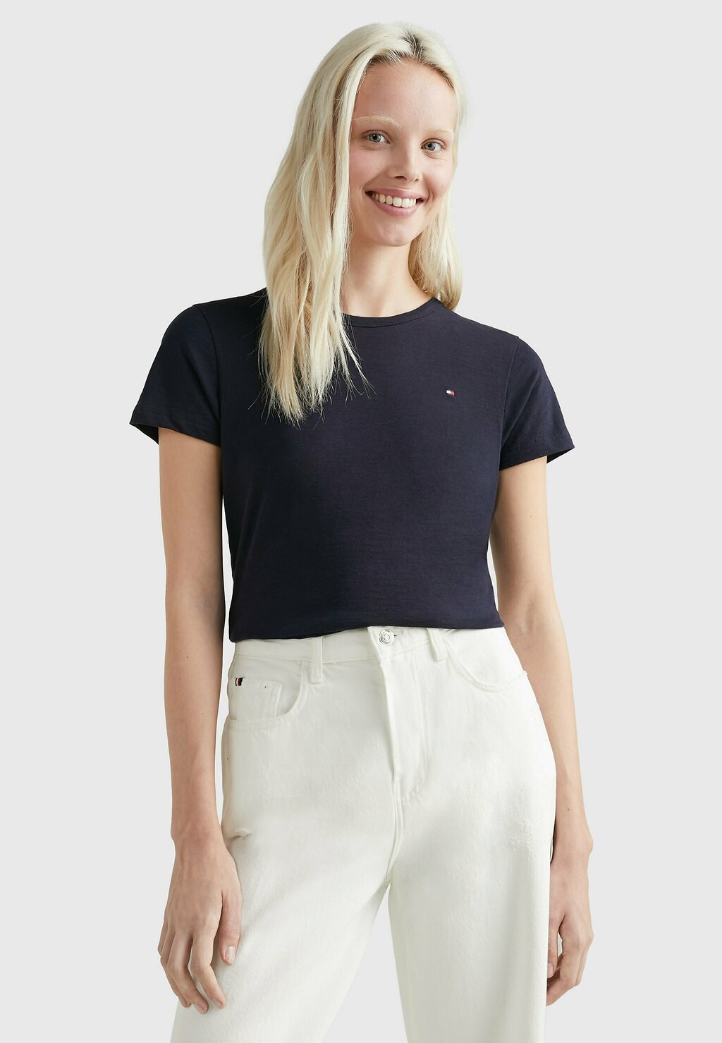 

Базовая футболка Tommy Hilfiger