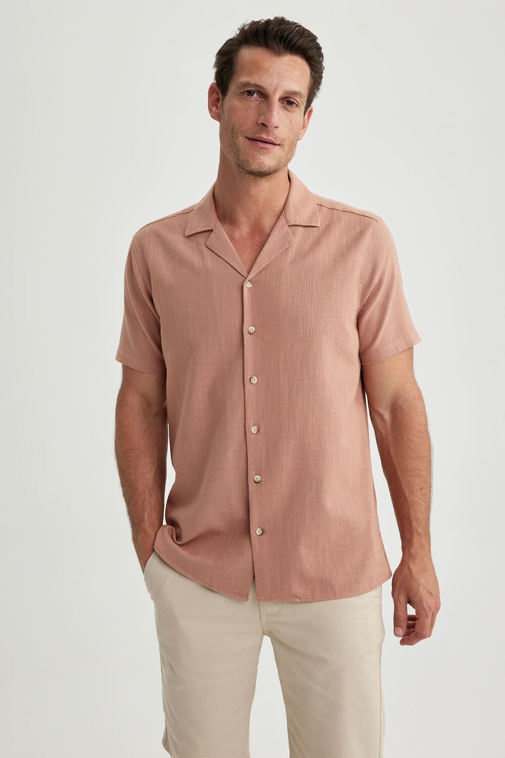 

Рубашка Modern Fit из 100% хлопка с открытым воротником и короткими рукавами DeFacto, бордовый
