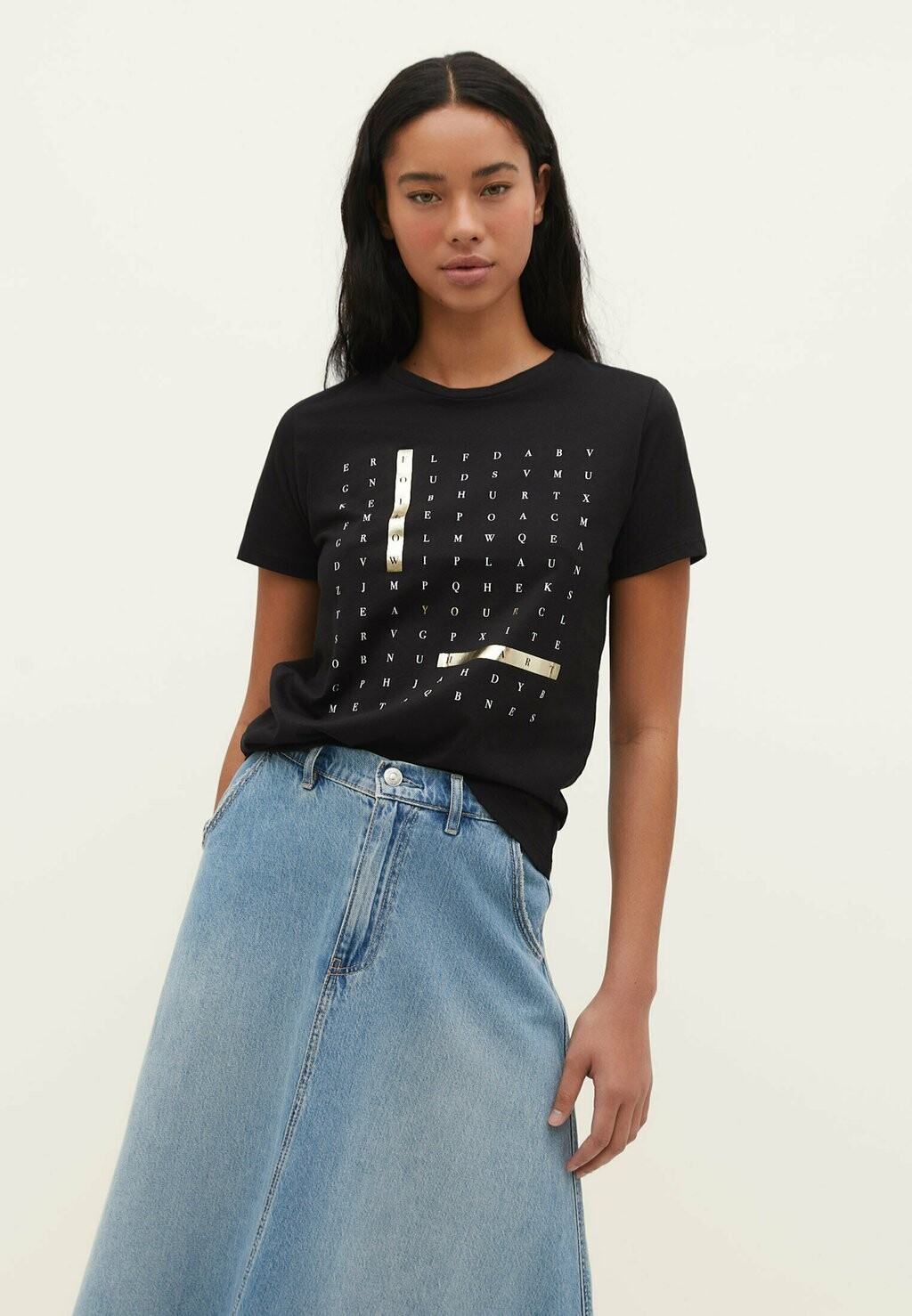 

Футболка с принтом Stradivarius, черный