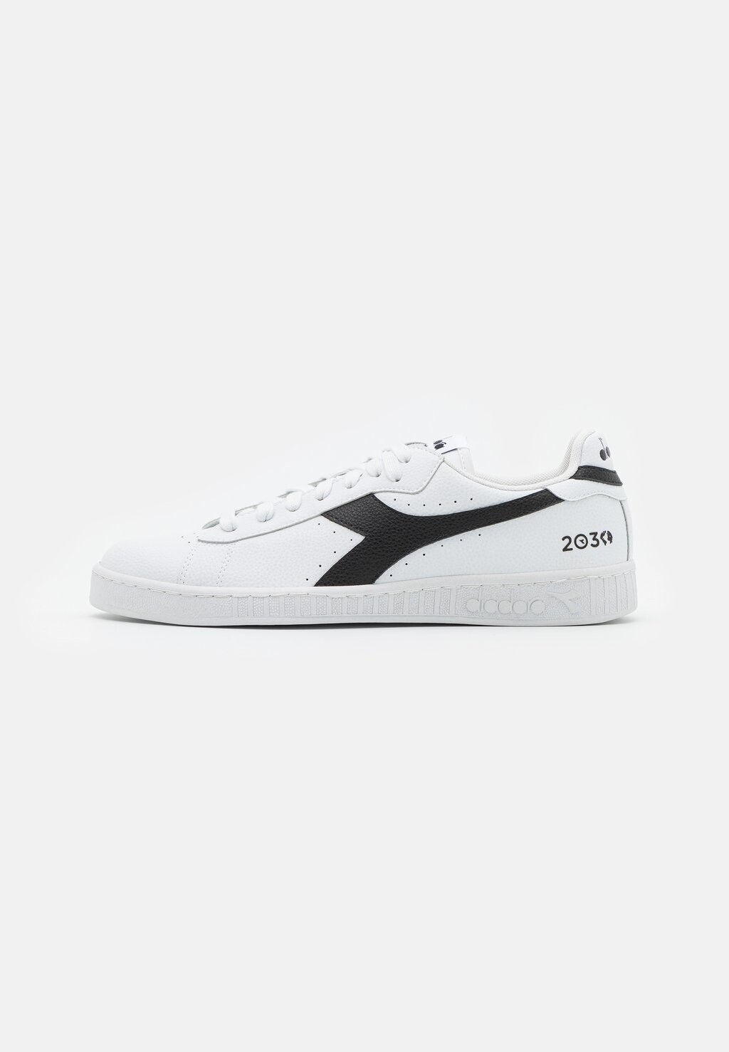 

Кроссовки Diadora Game 2030 Unisex, белый / черный