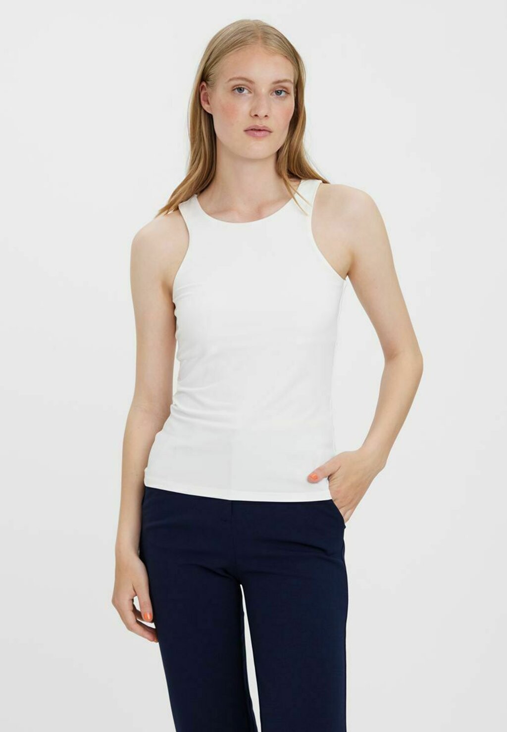 

Топ Vero Moda