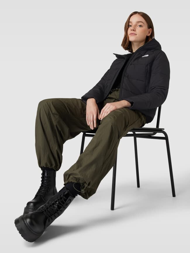 

Стеганая куртка с капюшоном и молнией The North Face, черный