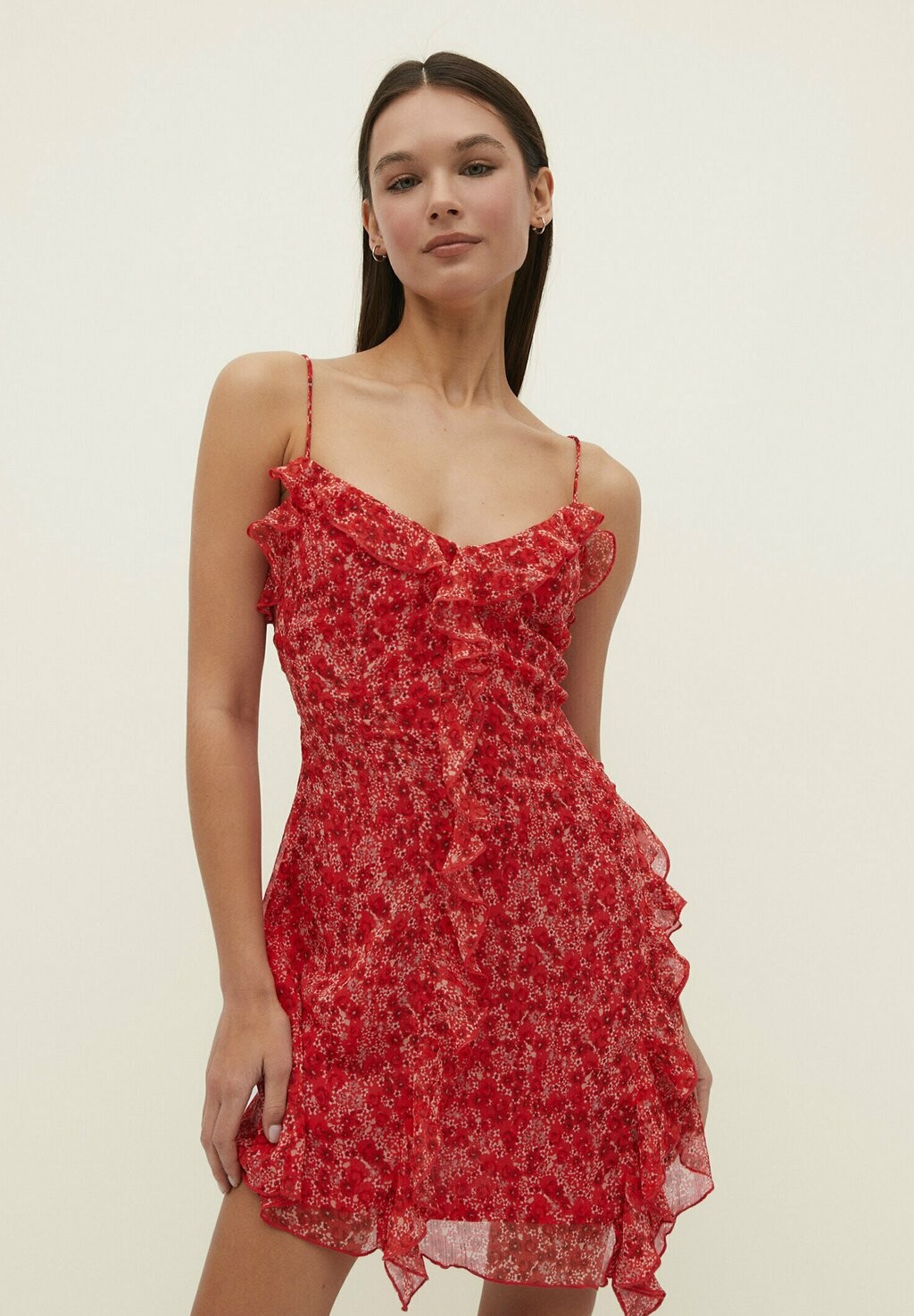 

Летнее платье Stradivarius, красный