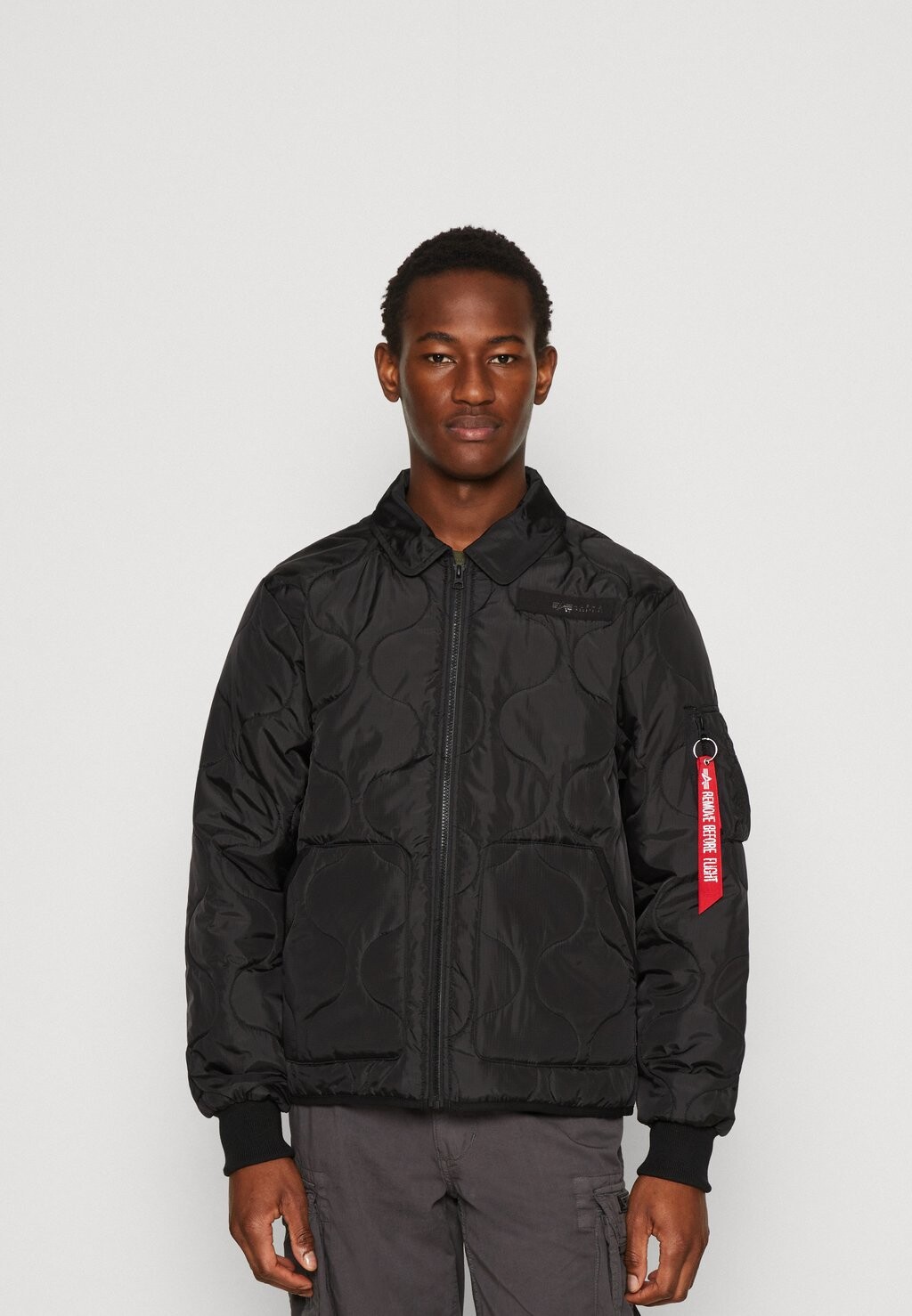 

Демисезонная куртка Alpha Industries