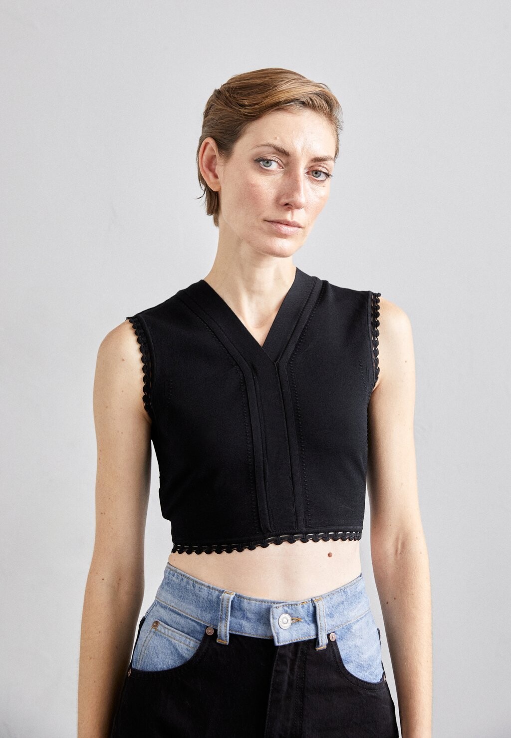

Топ Tank Trim Scallop Victoria Beckham, черный