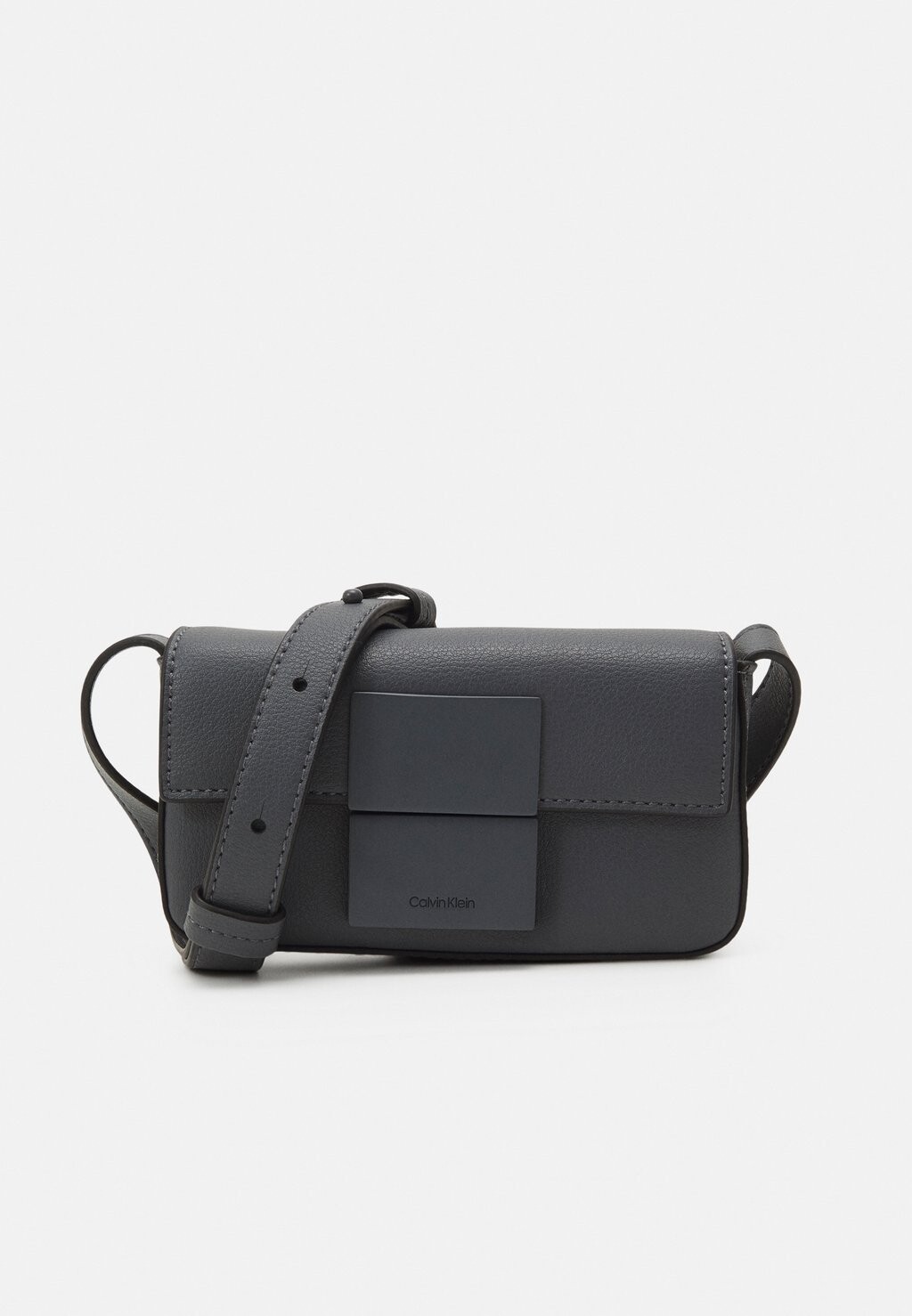 

Сумка через плечо ICONIC PLAQUE CAMERA BAG XS UNISEX Calvin Klein, цвет iron gate