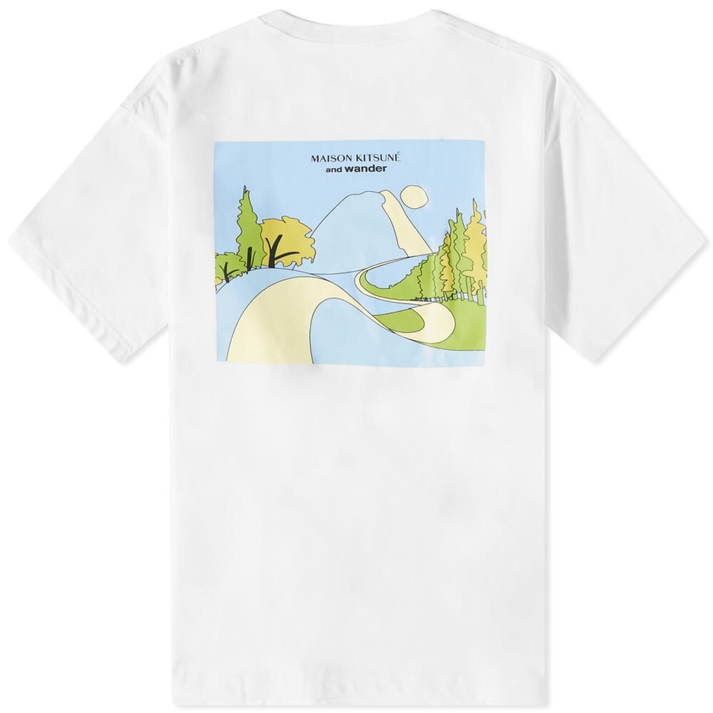 

Футболка And Wander x Maison Kitsuné Mountain
