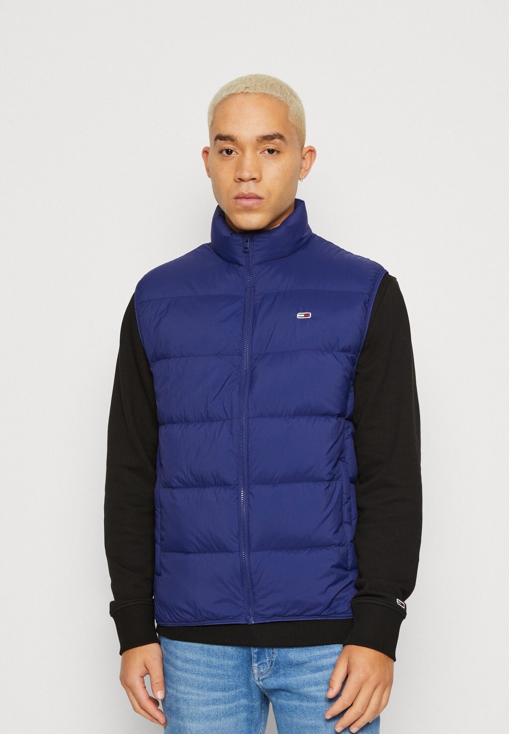

Жилет Tommy Jeans