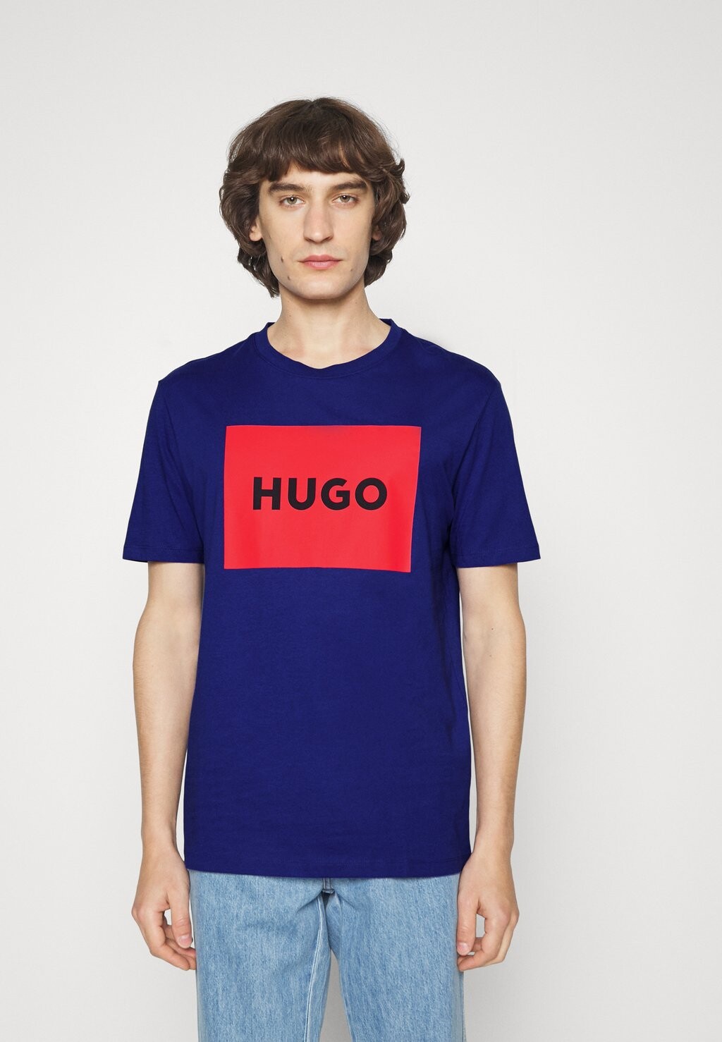 

Футболка с принтом HUGO, синий