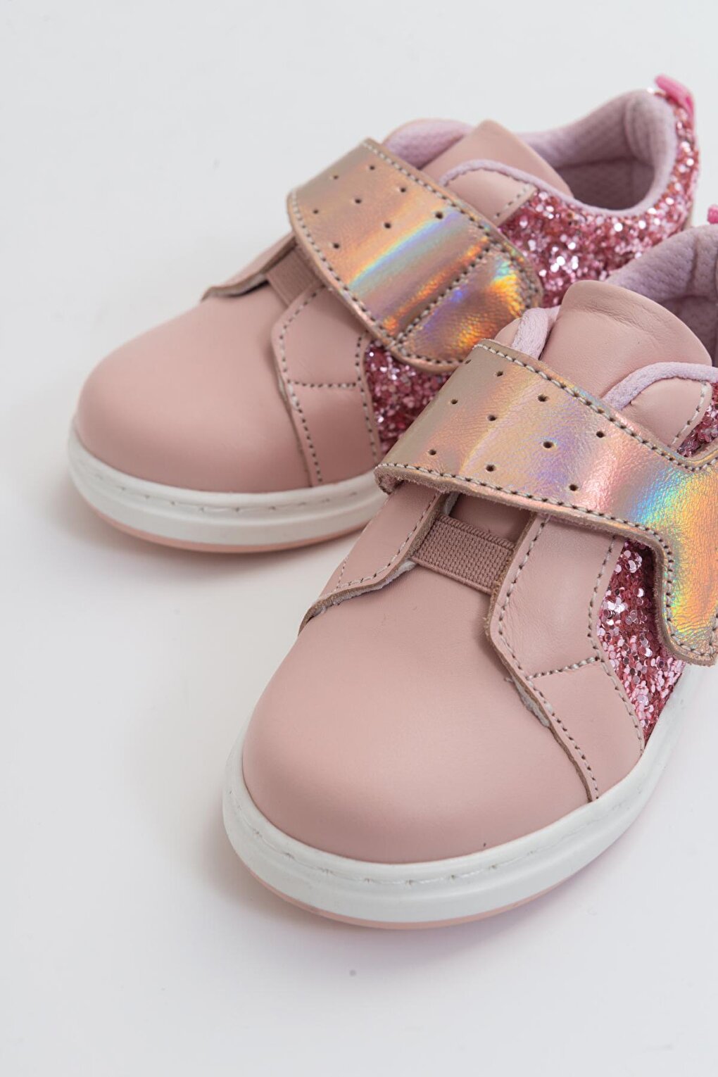 Розовая кожаная ортопедическая детская обувь для девочек с опорой MİNİPİCCO