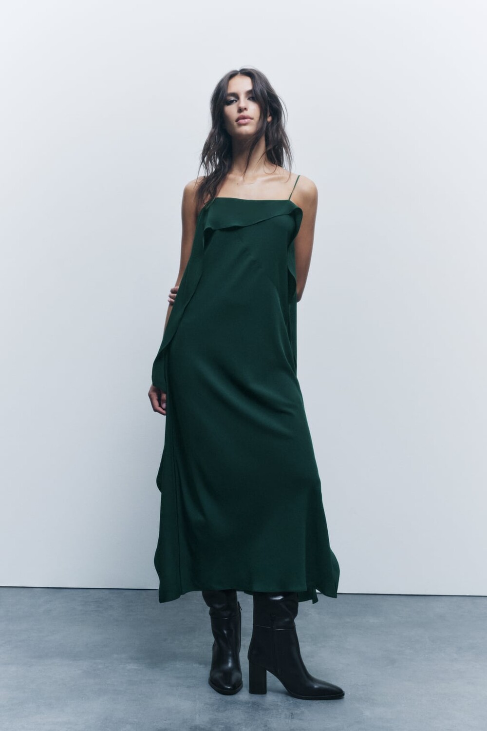 

Длинное платье с разрезом Zw Collection ZARA, зеленый