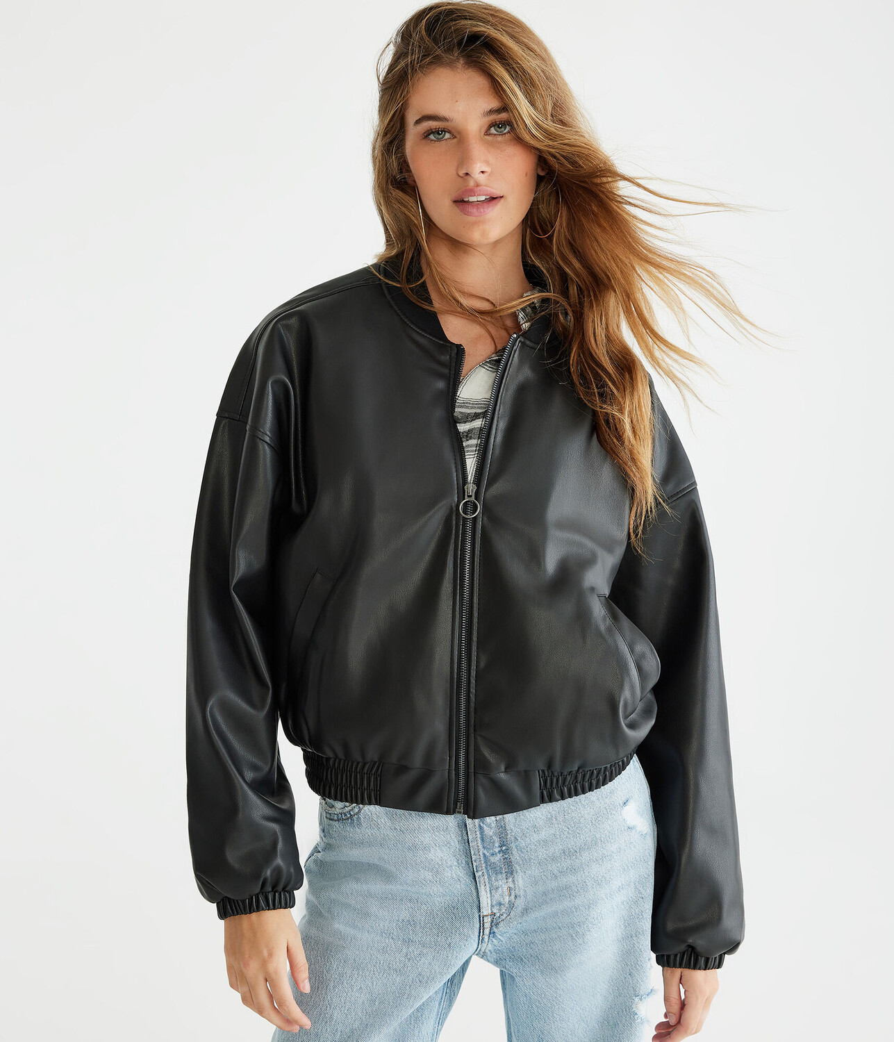 

Бомбер из искусственной кожи Aeropostale, черный