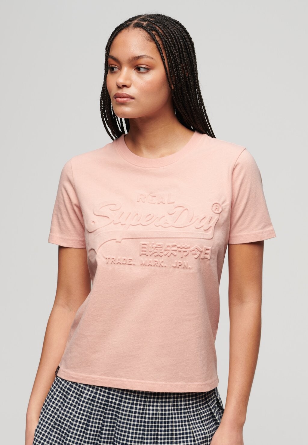 

Футболка с принтом EMBOSSED Superdry, розовый