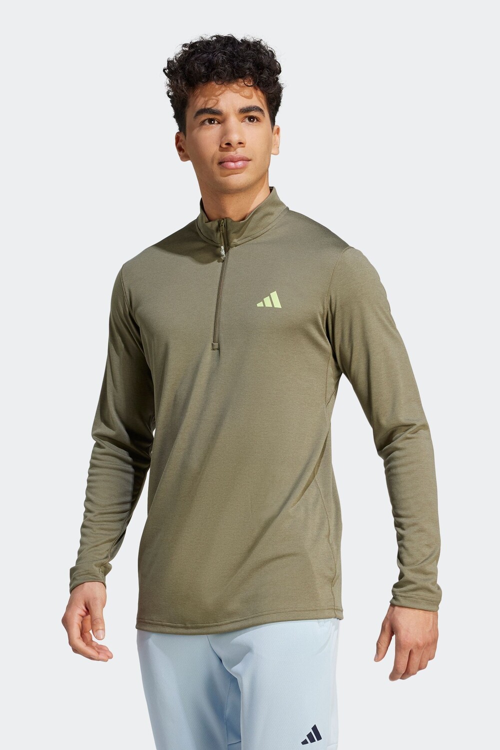 

Performance Train Essentials Толстовка для сезонных тренировок с молнией 1/4 и длинными рукавами adidas, зеленый