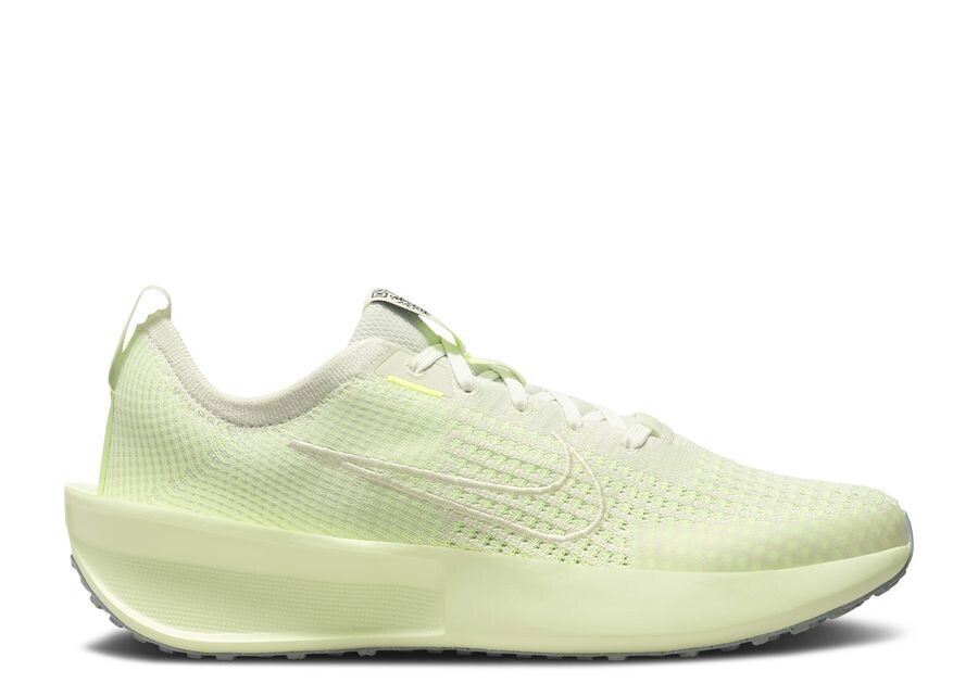 

Кроссовки Nike Wmns Interact Run, цвет Barely Volt