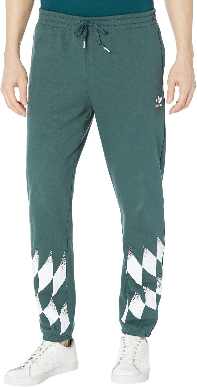 

Брюки Rekive Graphic Sweatpants adidas, цвет Mineral Green