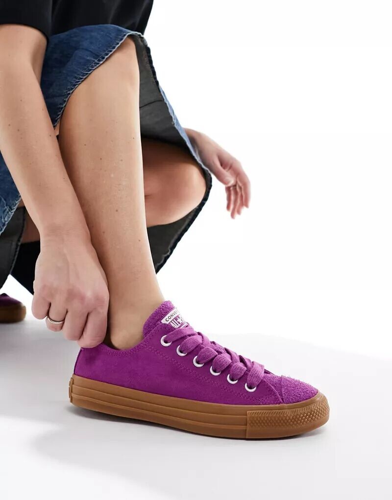 

Розовые кроссовки Converse Chuck Taylor All Star Ox на резиновой подошве