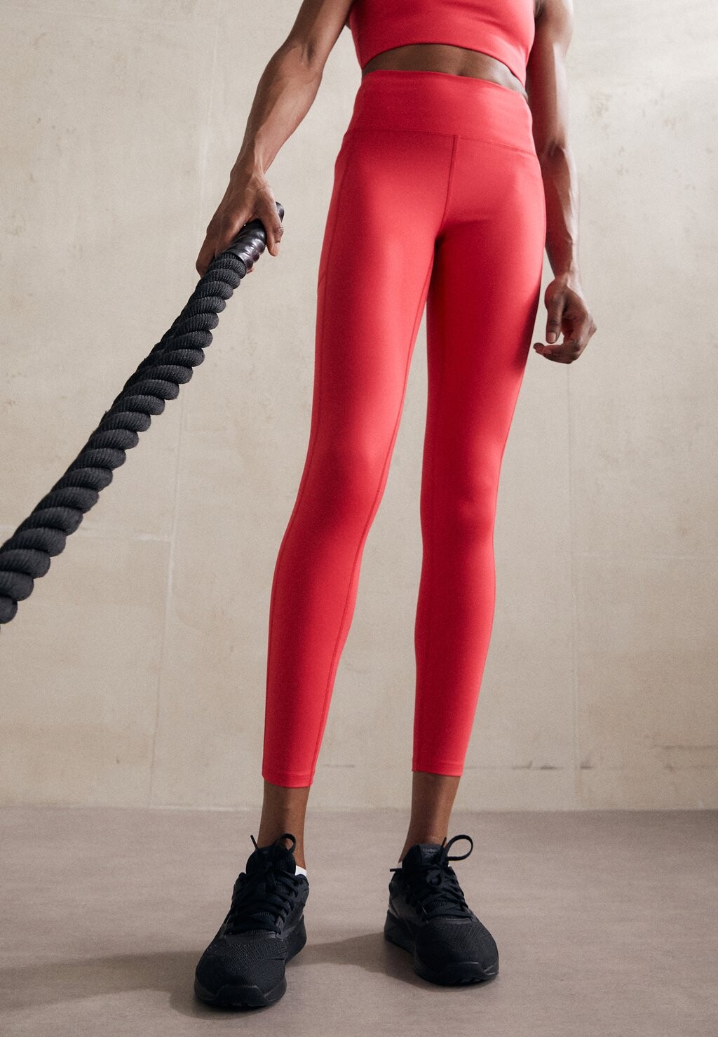 

Леггинсы POCKET HIGH RISE Girlfriend Collective, цвет cherry