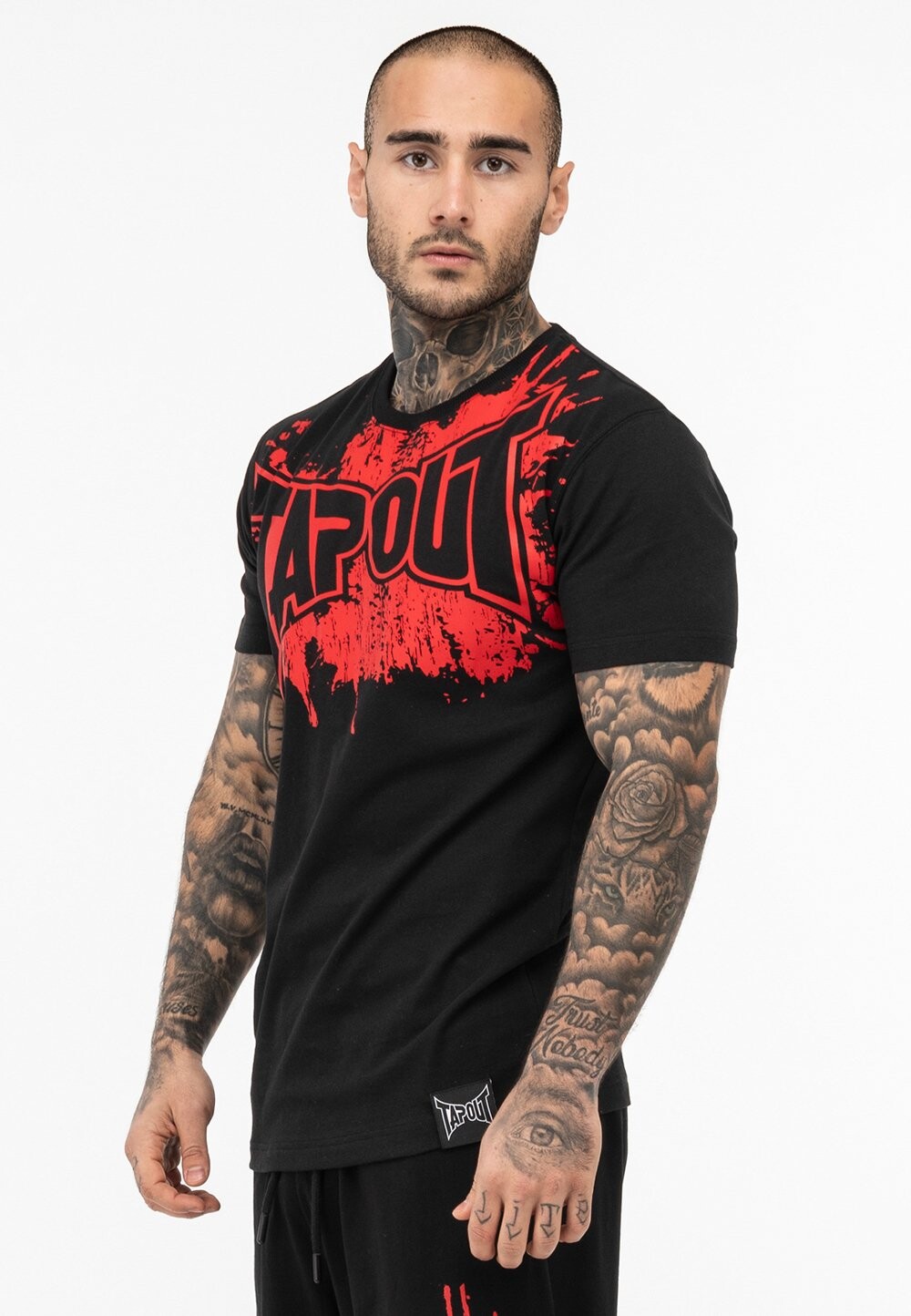 

Футболка с принтом Normal Passform Splashed Tapout, цвет black red