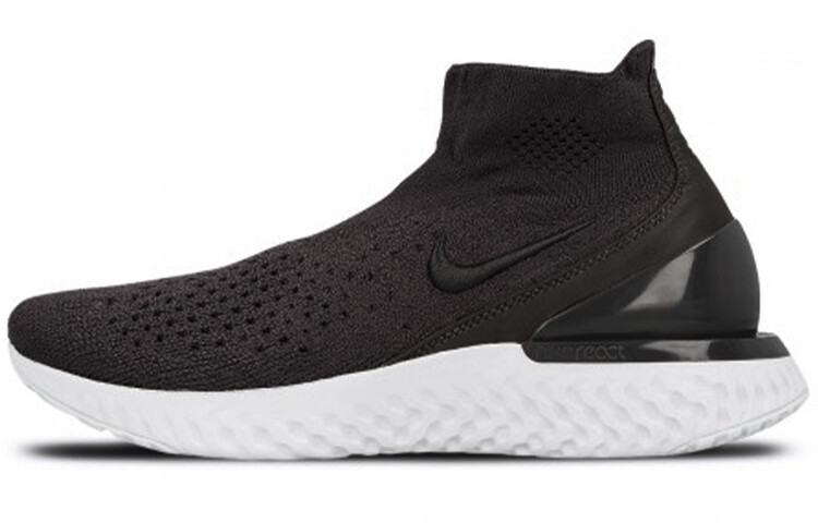 

Кроссовки Nike Epic React Flyknit для женщин