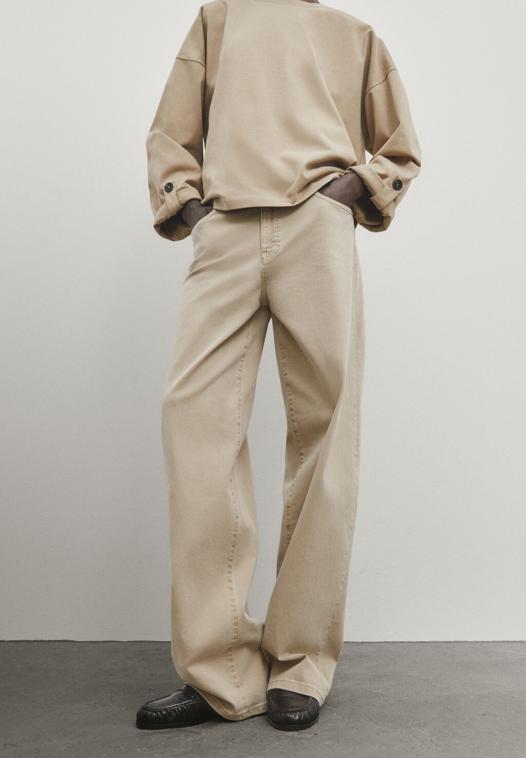 

Брюки Relaxed-Fit Mid-Rise Effect Massimo Dutti, бежевый