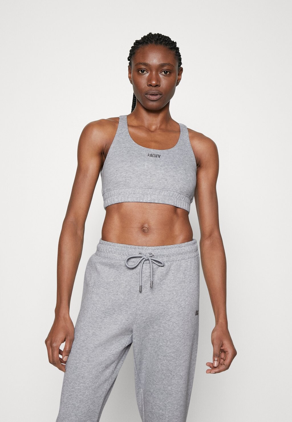 

Спортивный бюстгальтер с легкой поддержкой DKNY